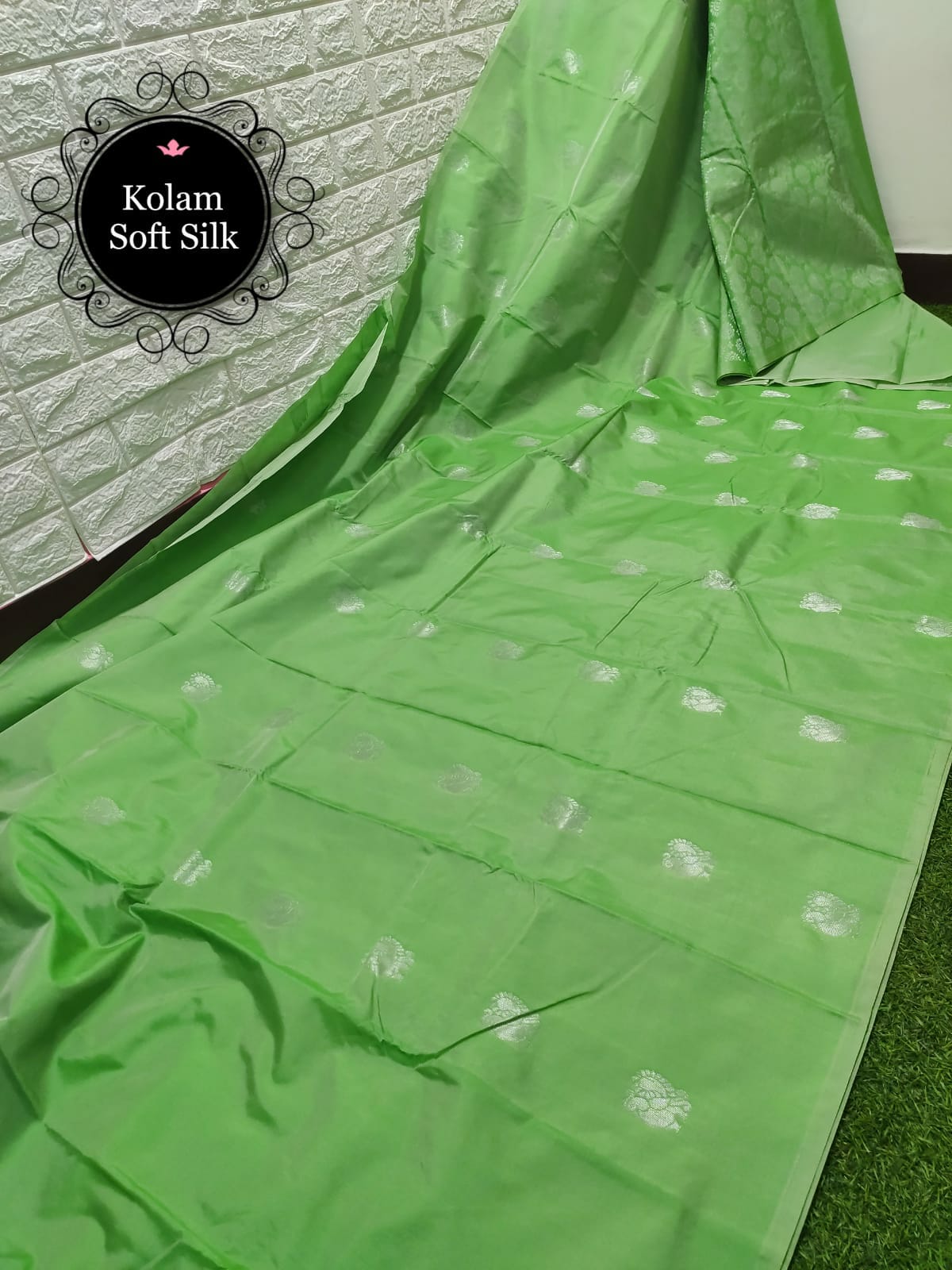 Festive Collections Soft Silk Sarees -SH0582