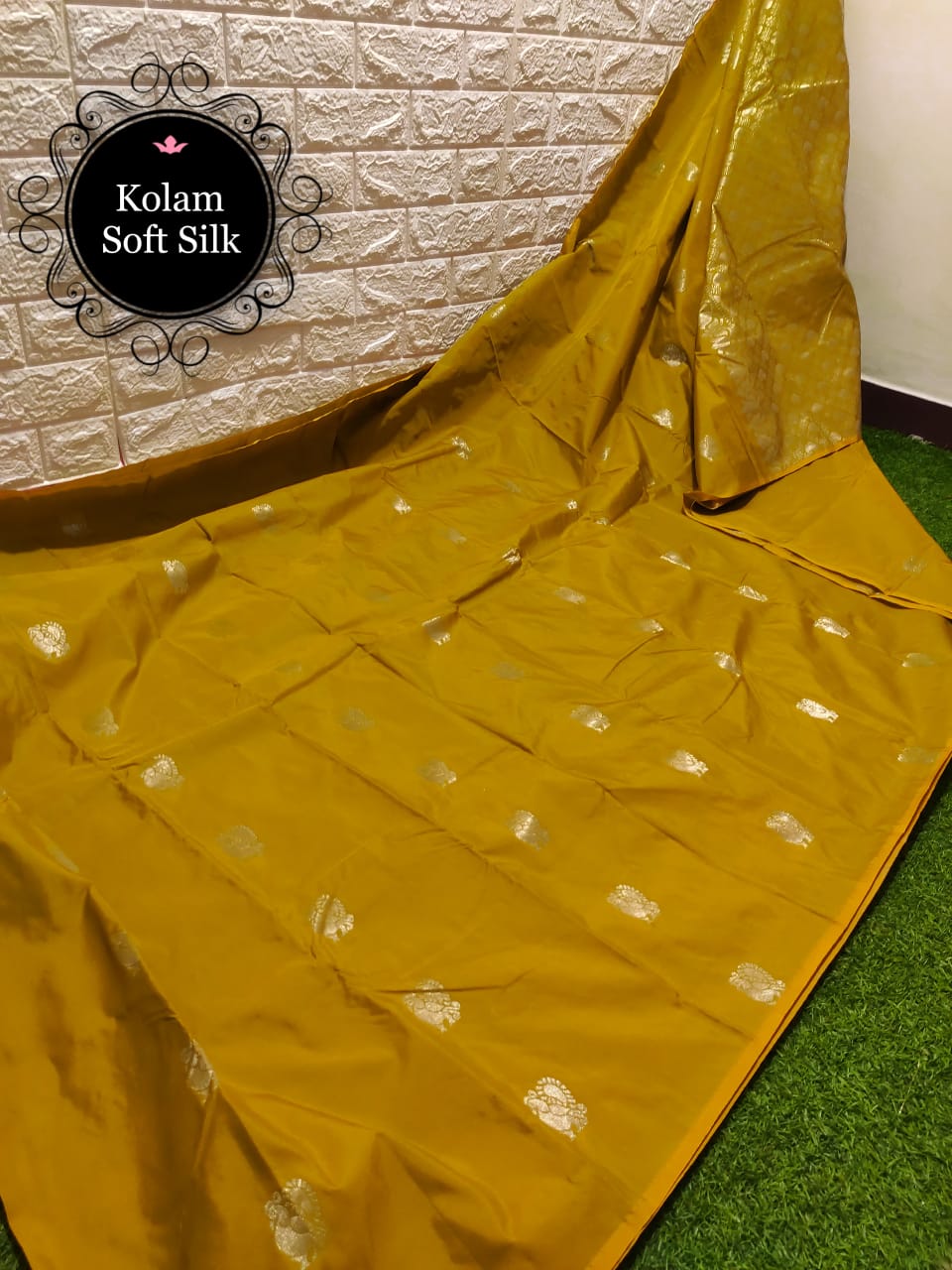 Festive Collections Soft Silk Sarees -SH0582