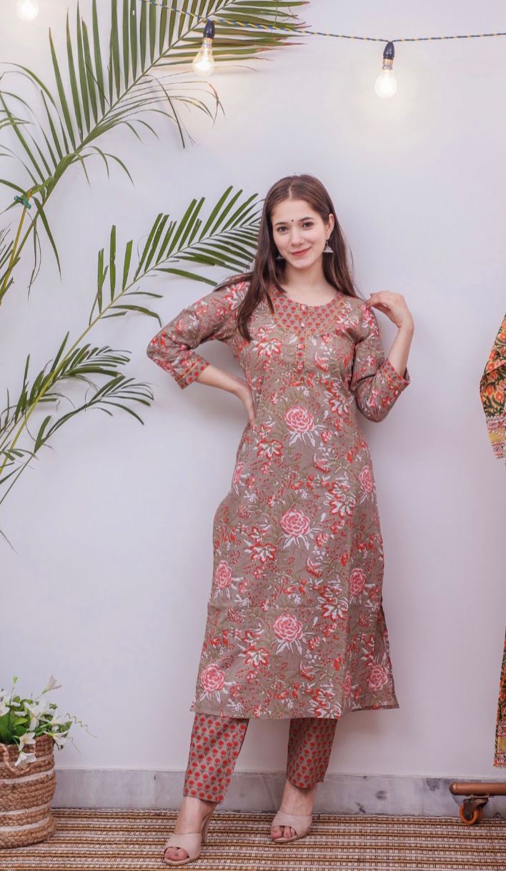 Beautiful Kurta Sets for Women-SHKS1087