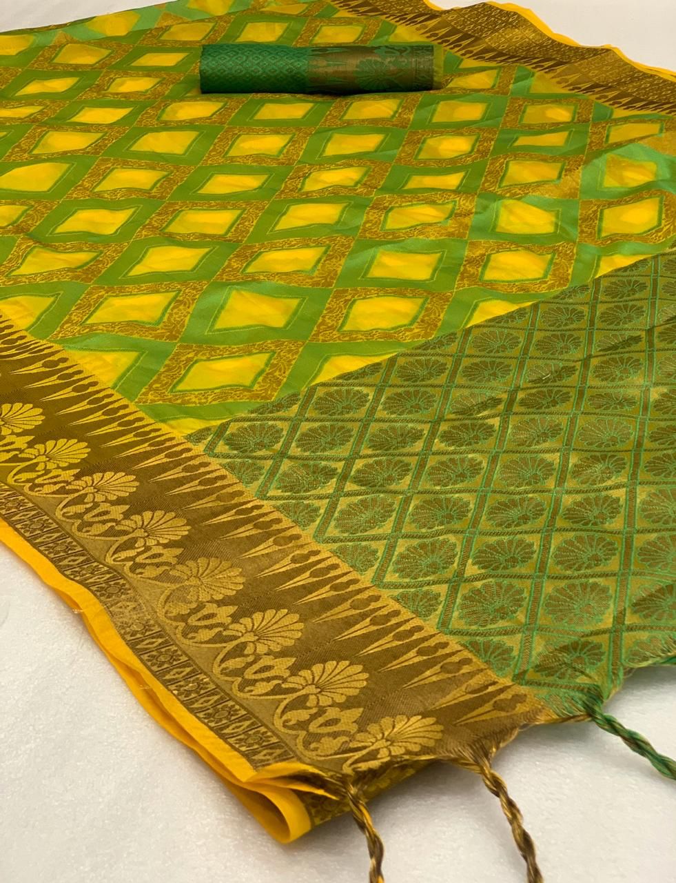 Handloom Kora Muslin Sarees -SH0577