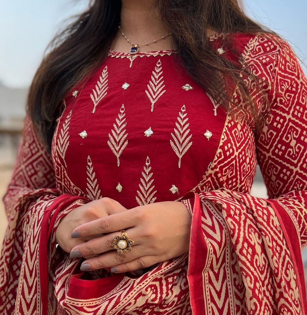 Trending Kurta Sets for Women-SHKS1130