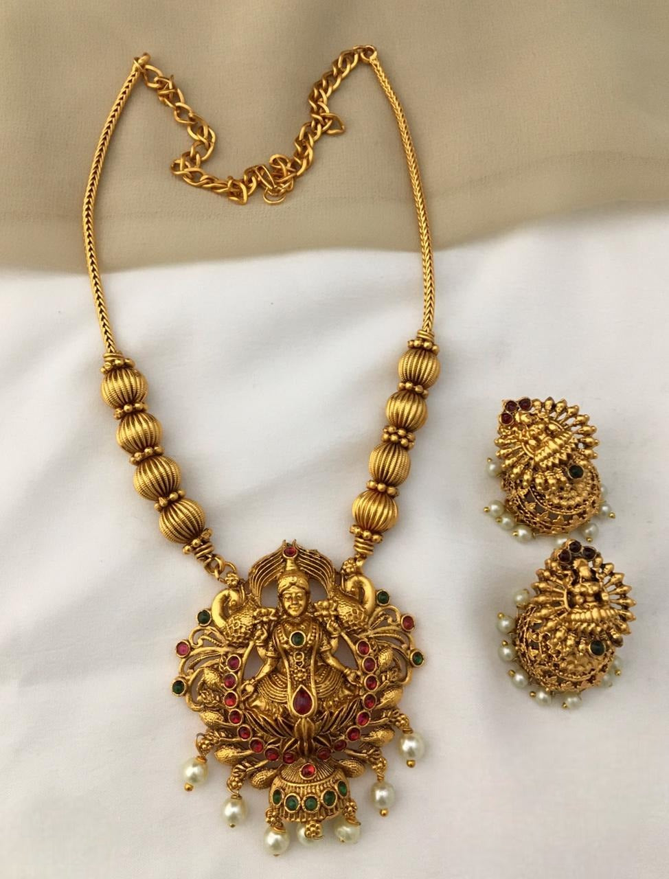 Cute Temple Dollar Neck Set- SHJ1014
