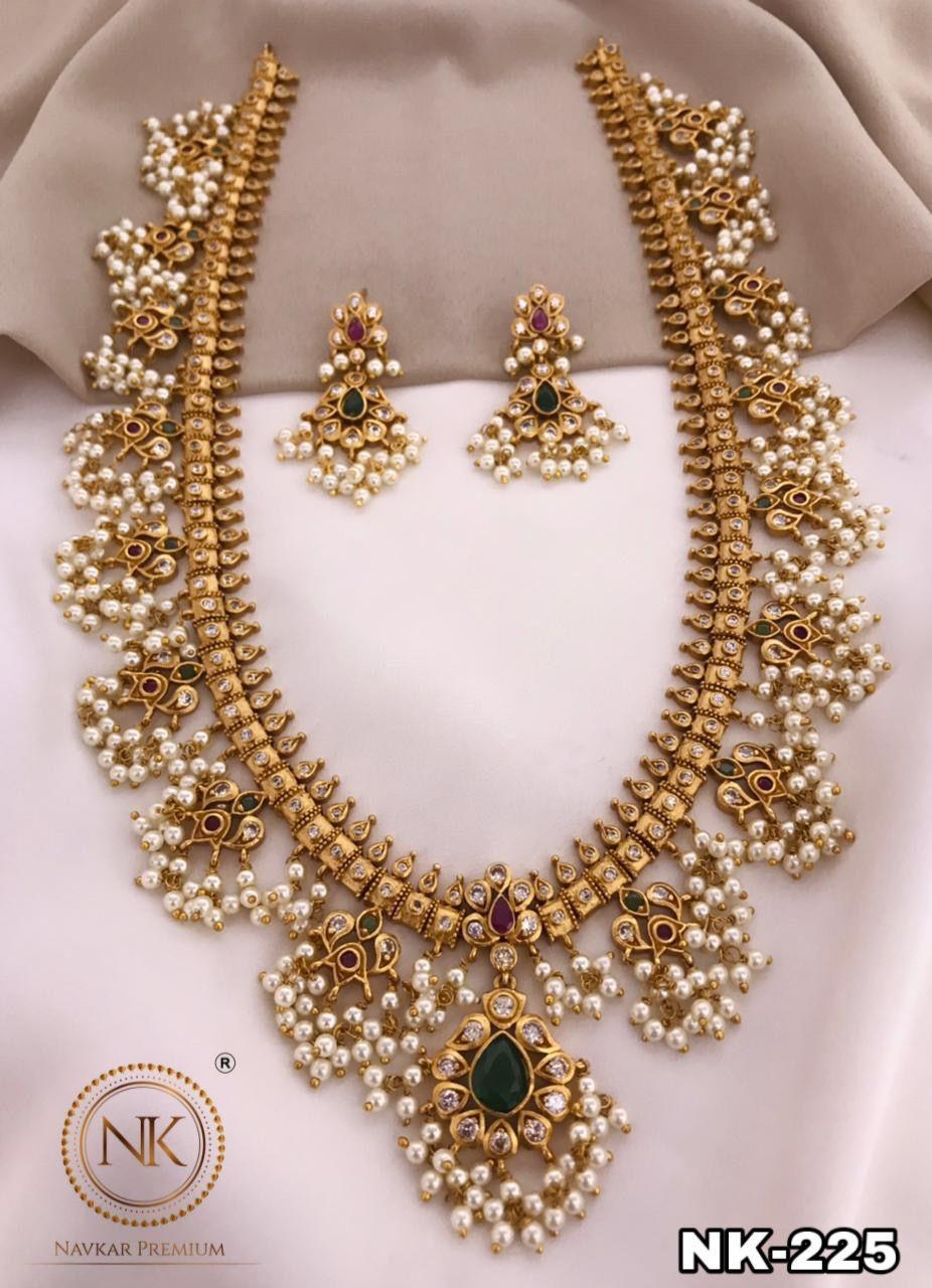 Classy Premium Quality Neck Set - SHJ1108