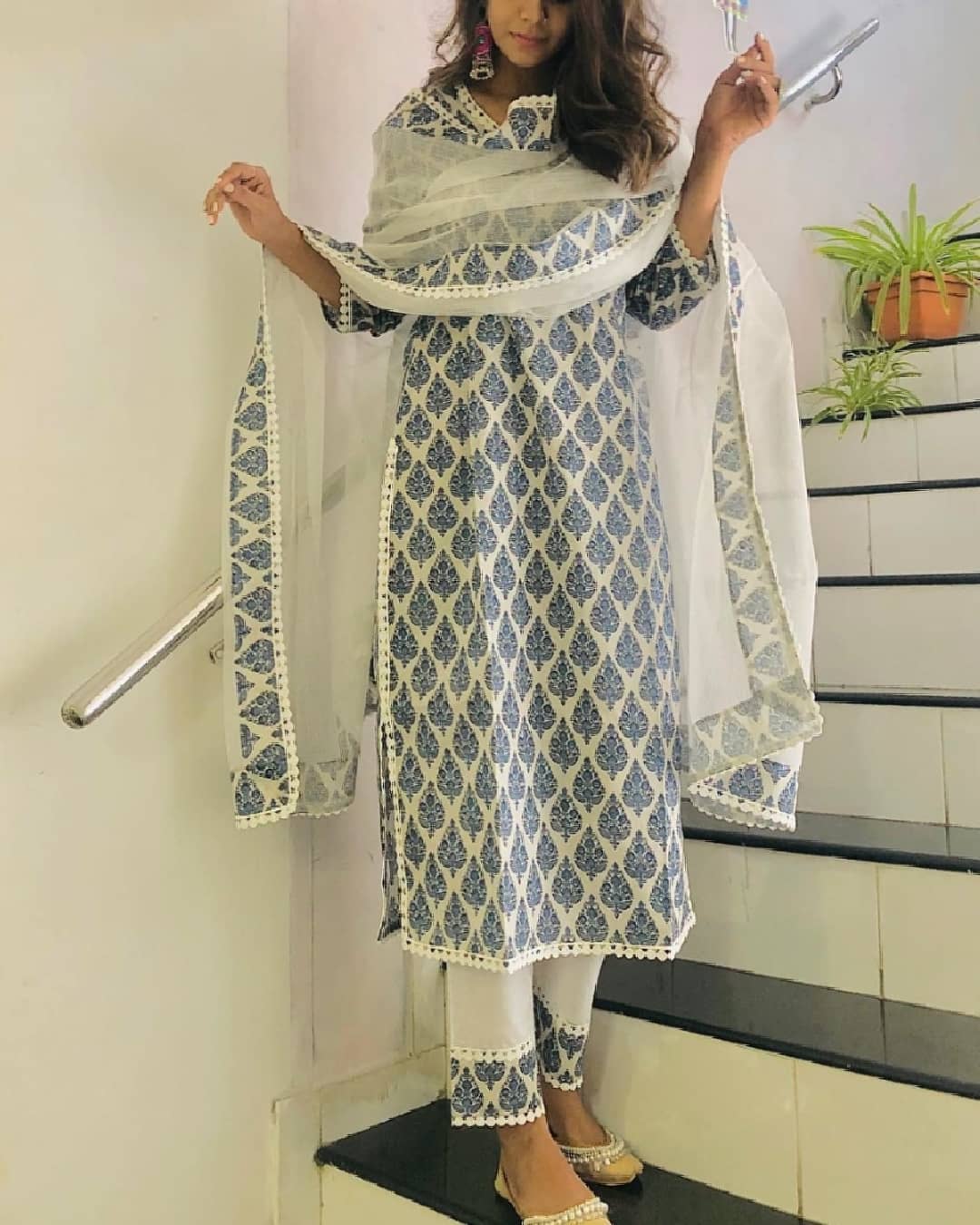 Casual Kurta Sets for Women-SHKS1073