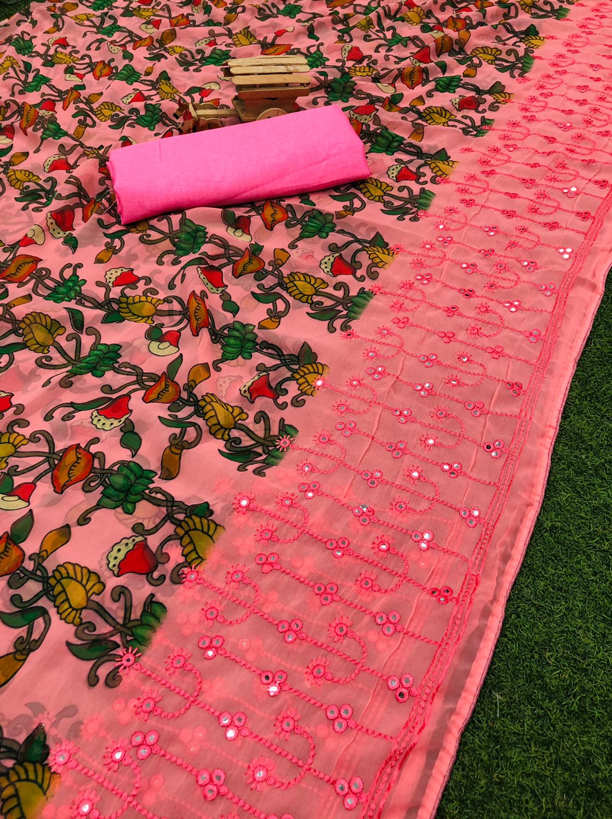 Pure and Soft Georgette Saree Collections-SH0581