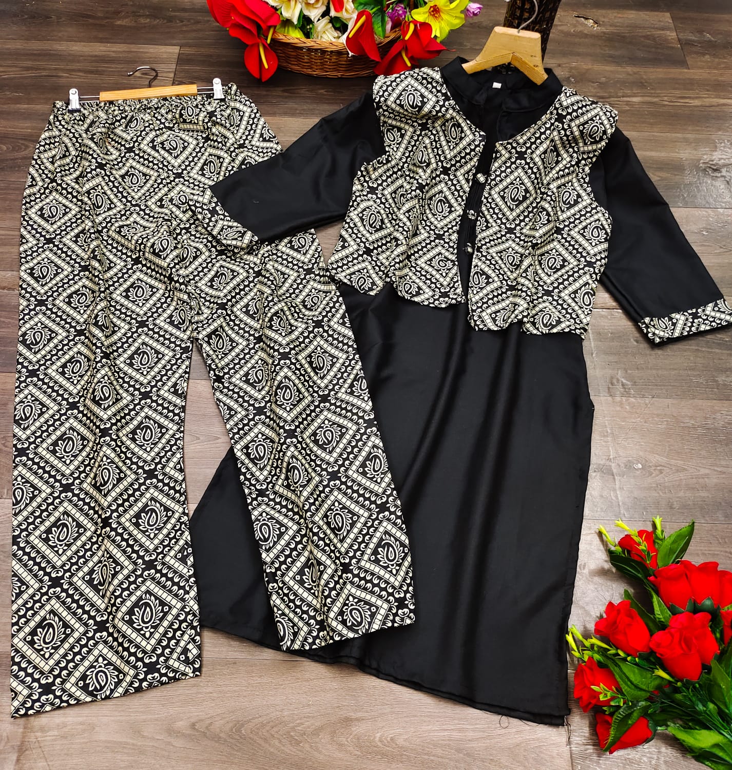 Fusion Kurta Sets for Women-SHKS1090