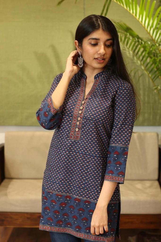 Beautiful Western Printed Cotton Tunics-SHTU1068