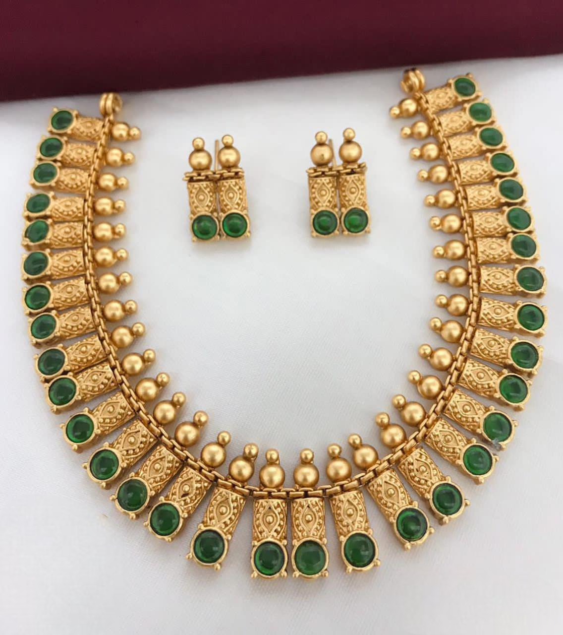 Trendy Matte Finish Neck Set- SHJ1093