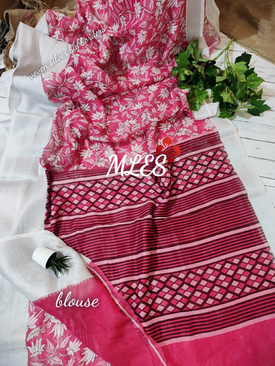 Lovely Linen Saree Collections-SH0562