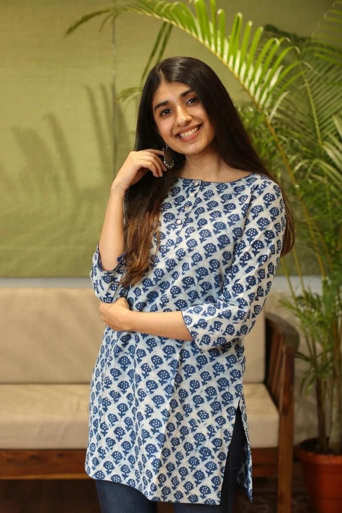 Beautiful Western Printed Cotton Tunics-SHTU1068