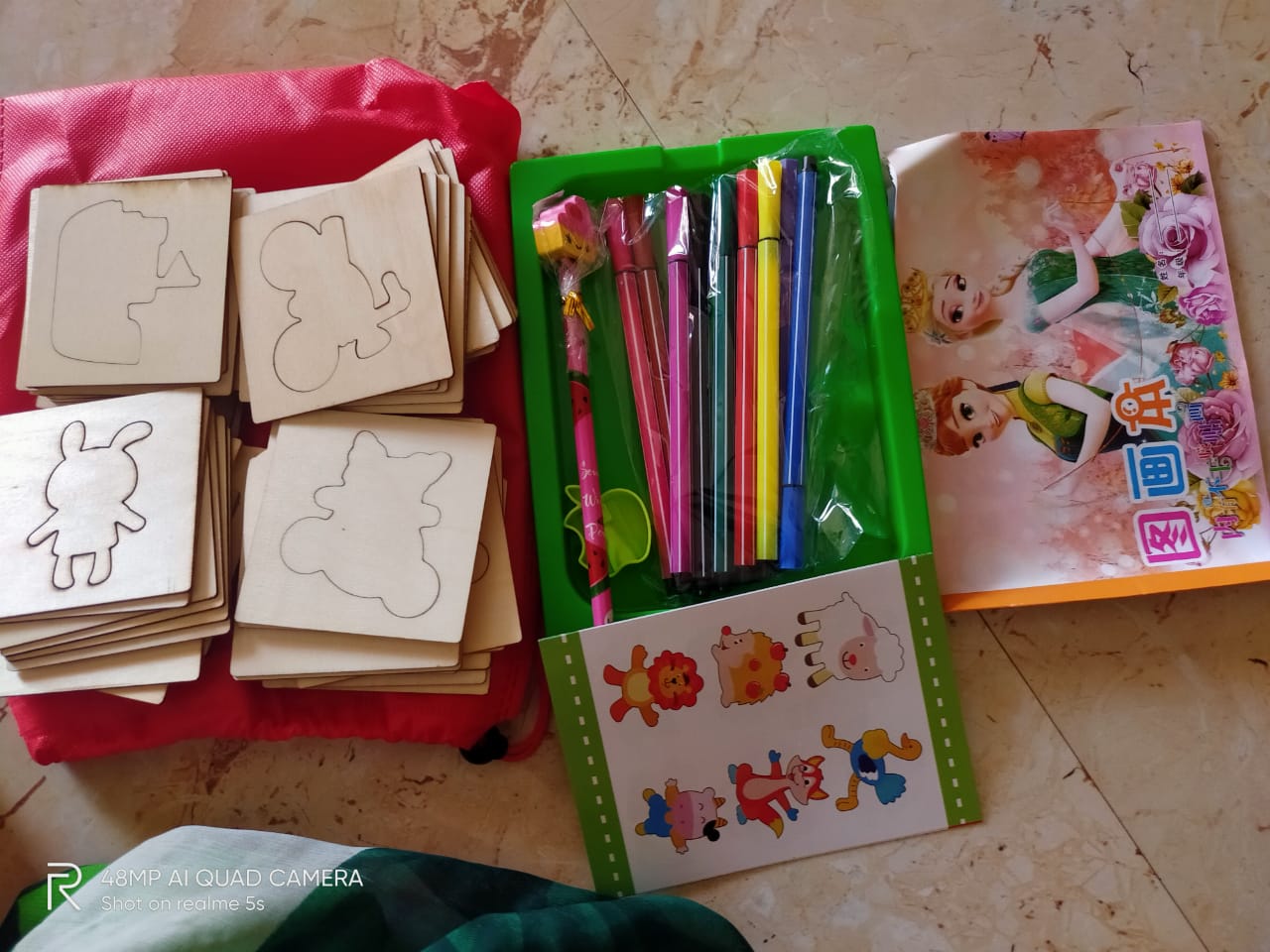 Fun Graffiti Coloring Board for Kids - SHTM1016