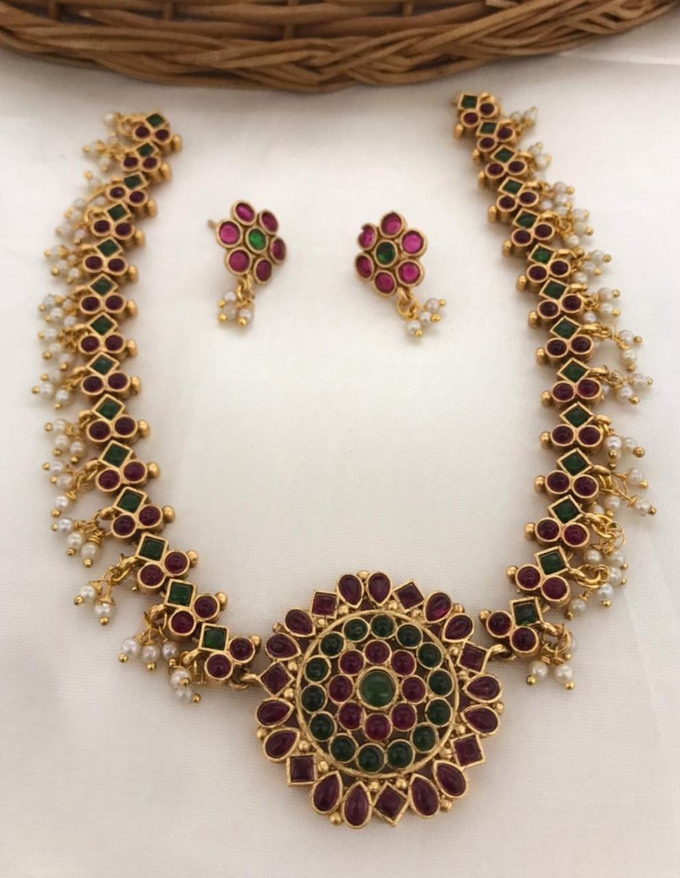 Cute Stonework Neck Set- SHJ1073