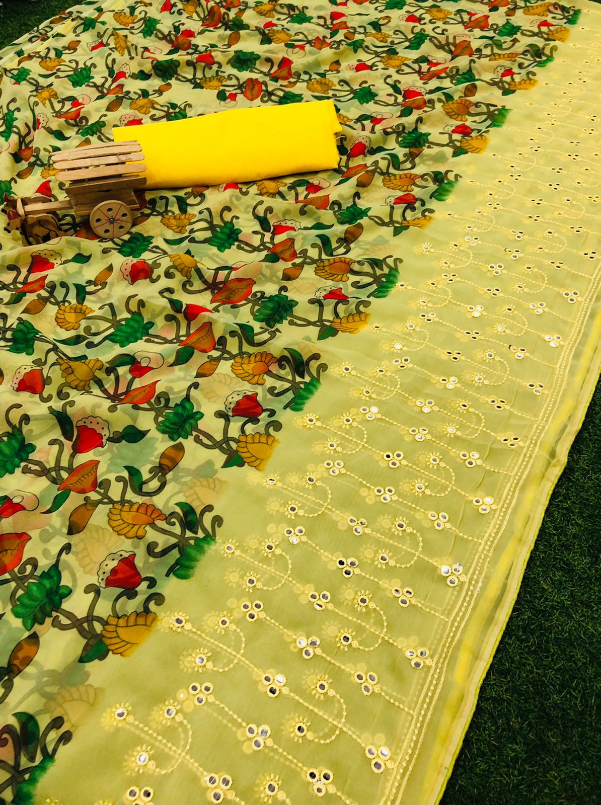 Pure and Soft Georgette Saree Collections-SH0581