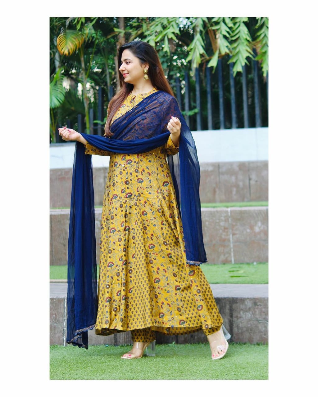 Classy Kurta Sets for Women-SHKS1083