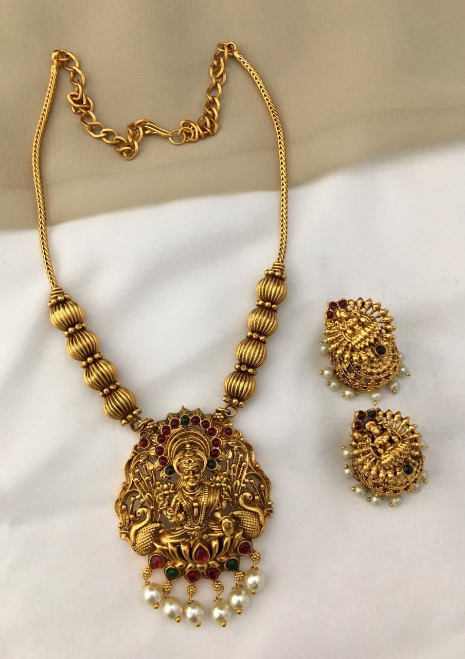 Elegant Matte Finish Temple Jewelry Neck Set- SHJ1009