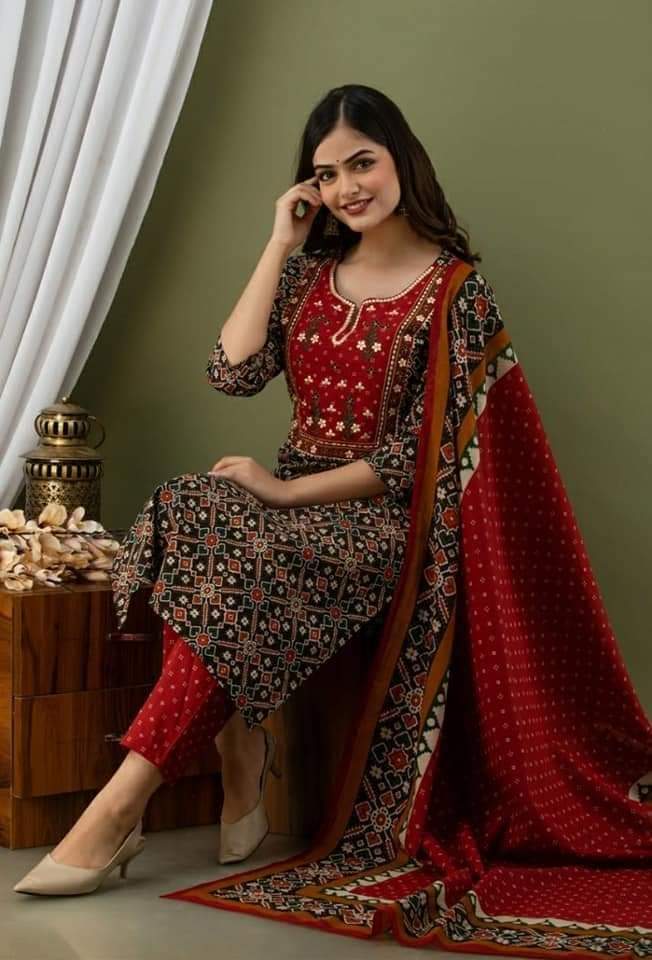 Elegant Kurta Set for Women-SHKS1160