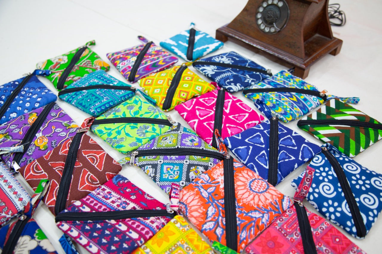 Squarish coin and multipurpose pouch-SHB1058