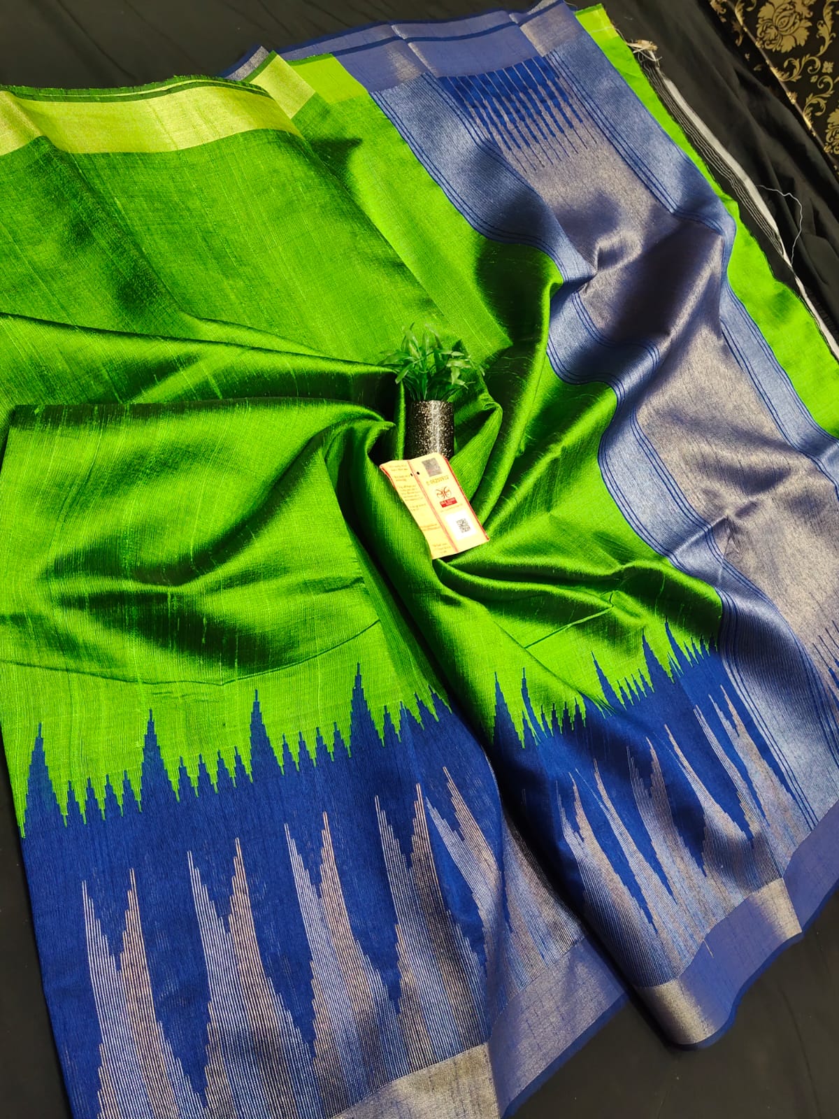 Raw Silk Temple Border Sarees - SH0605