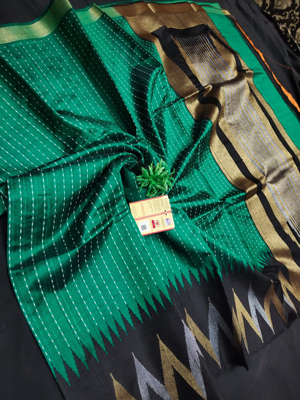 Raw Silk Temple Border Sarees - SH0605