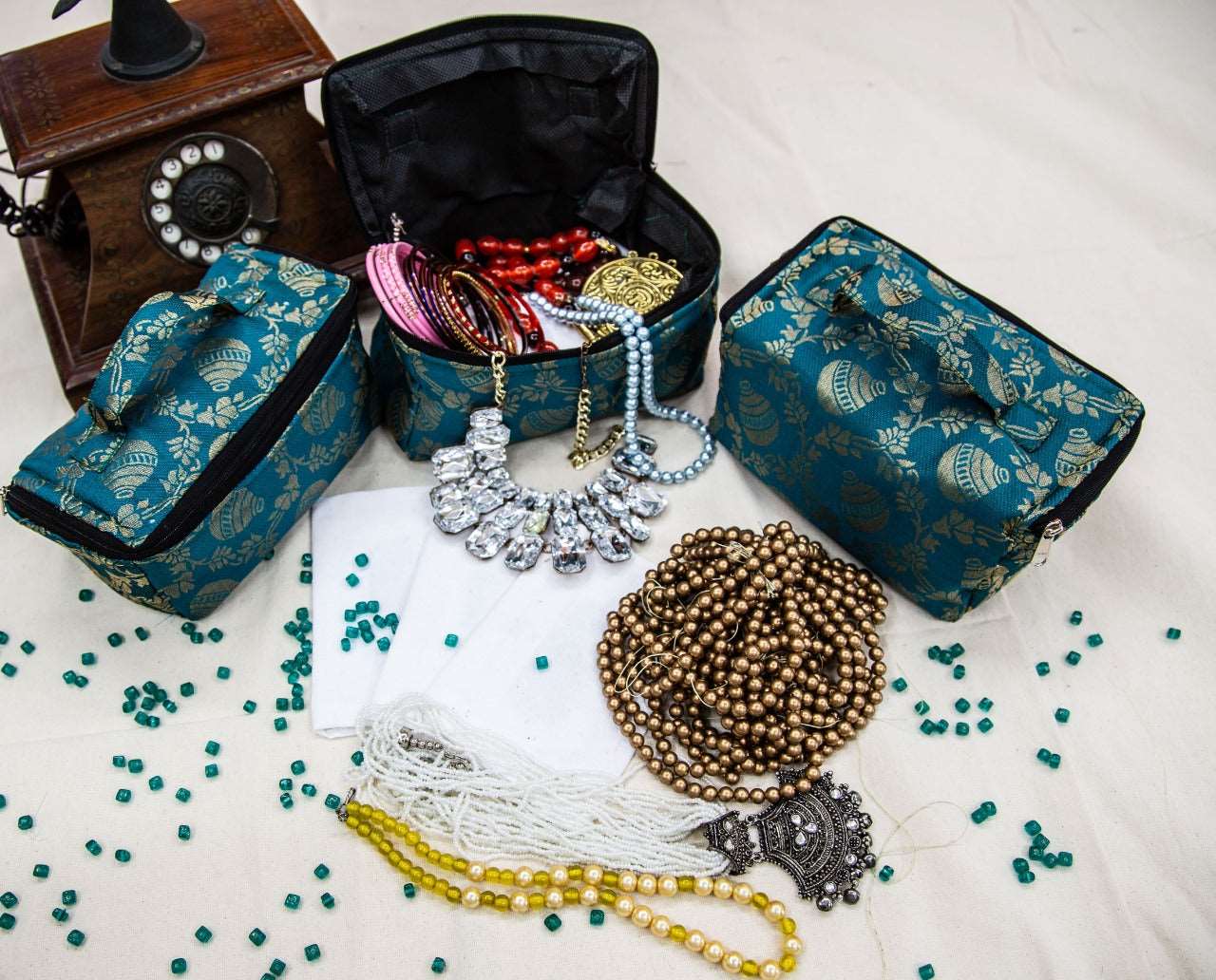 Brocade Accessories Pouch-SHB1042