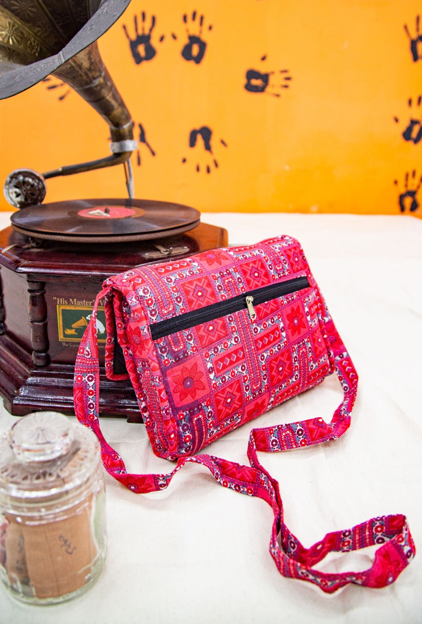 Multi Zipper Sling-SHB1040