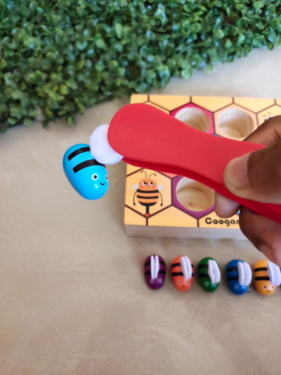 Wooden Montessori Industrious Little Bee Toy for Kids-SHTM1091