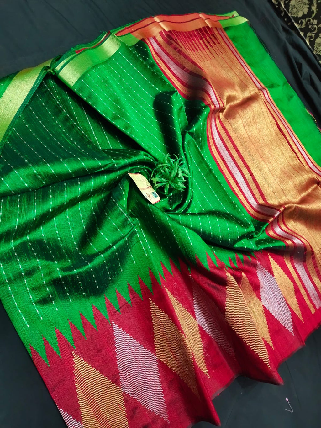 Raw Silk Temple Border Sarees - SH0605