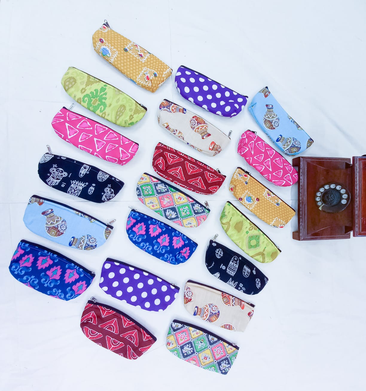 Stationery Pouches for Kids and Adults-SHB1063