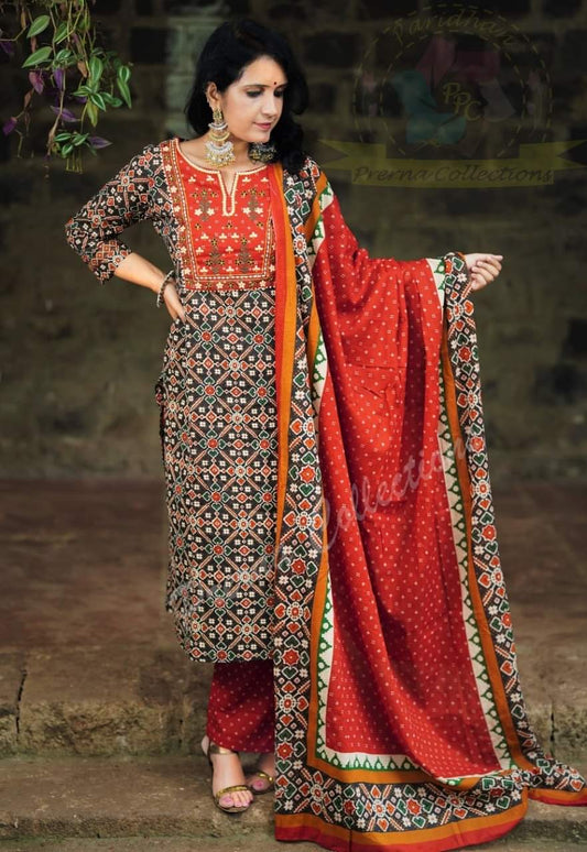 Ethnic Kurta Sets for Women-SHKS1082