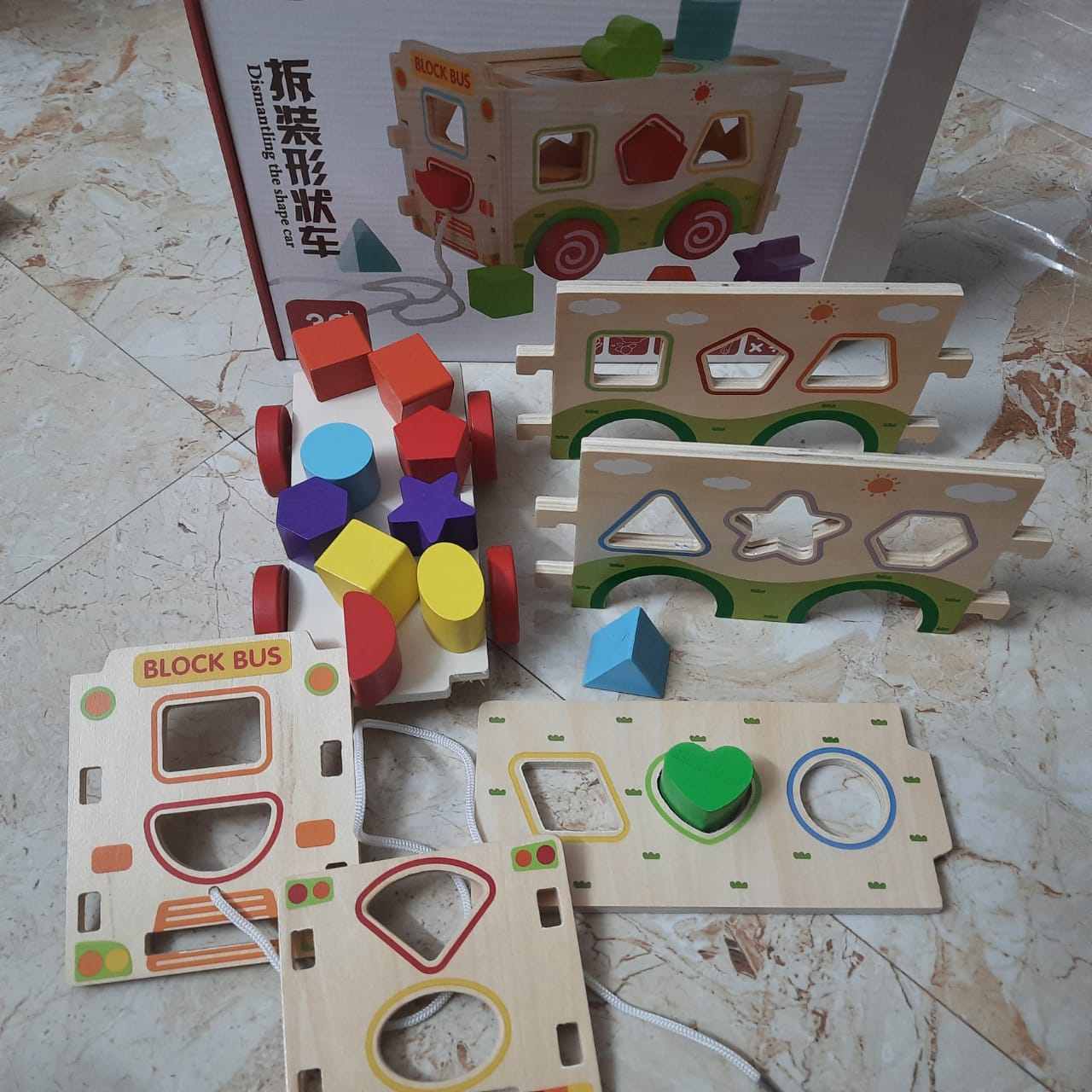 Pull Along Shapes Sorting Car for Kids-SHTM1089