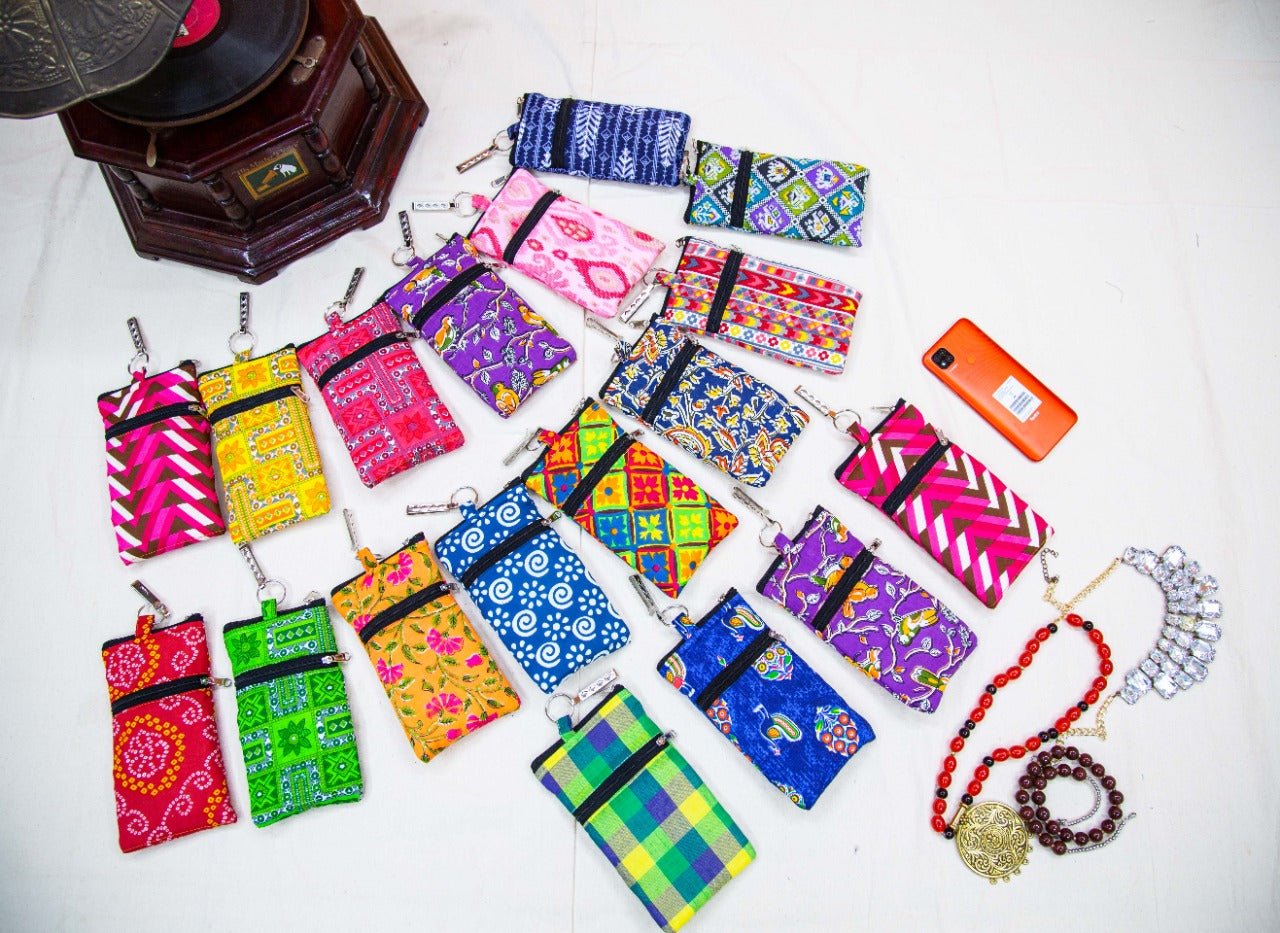 Saree Clip Mobile Pouch-SHB1029