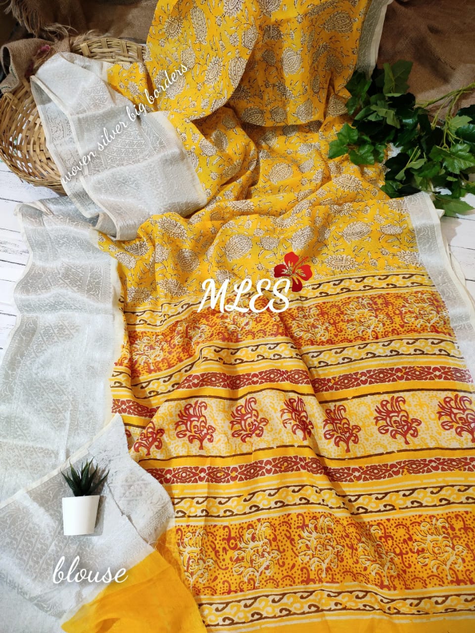 Lovely Linen Saree Collections-SH0562