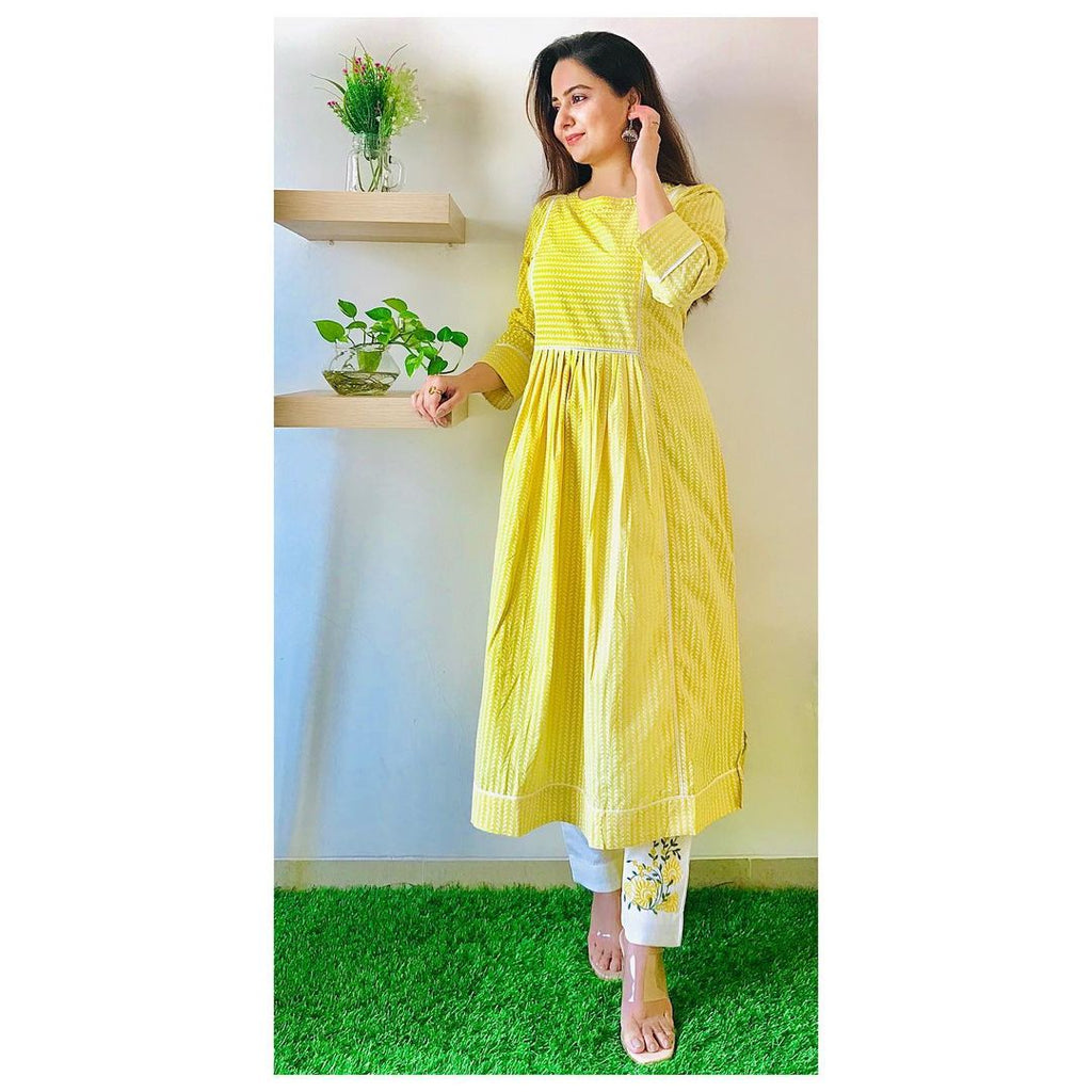 Amazing Kurta Sets for Women-SHKS1103