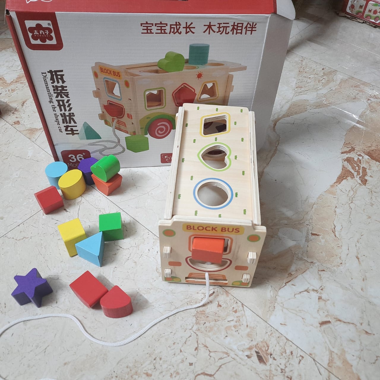 Pull Along Shapes Sorting Car for Kids-SHTM1089